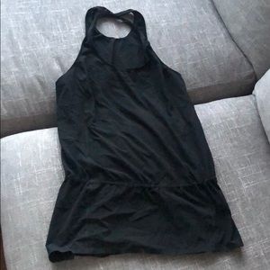 Lululemon size 8 black tank top